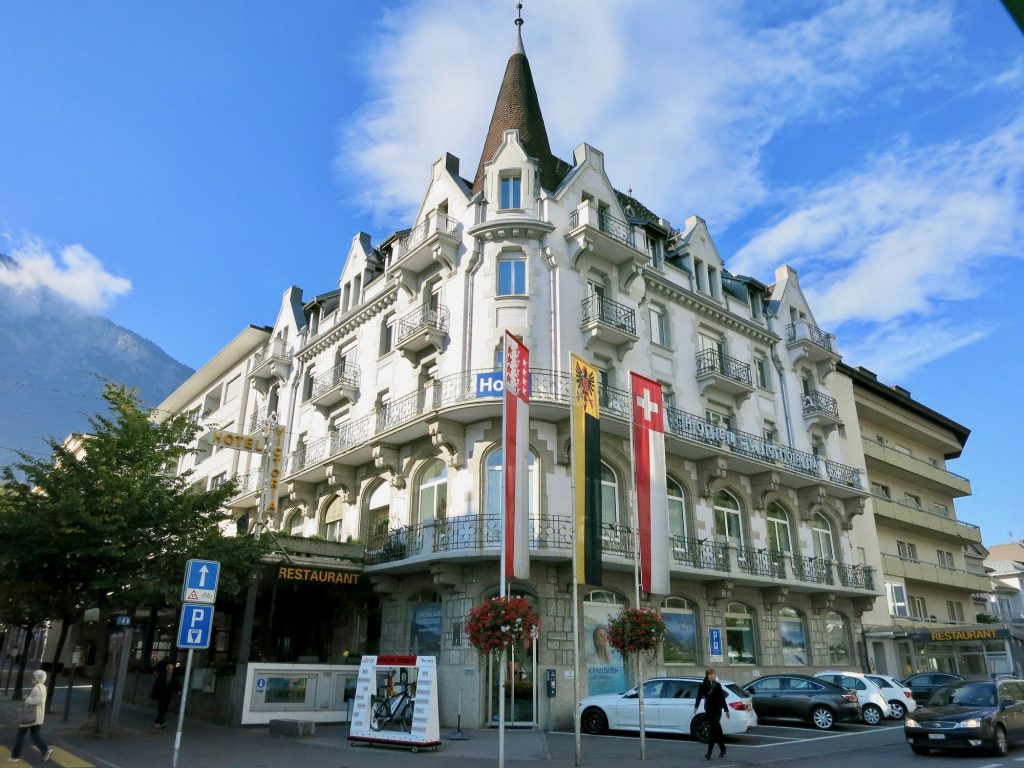 hotel-victoria-exterior hotel-victoria-exterior